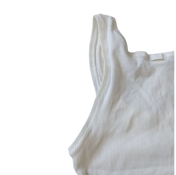 SKIMS Bone Ribbed Tank Top - Picture 7 of 11